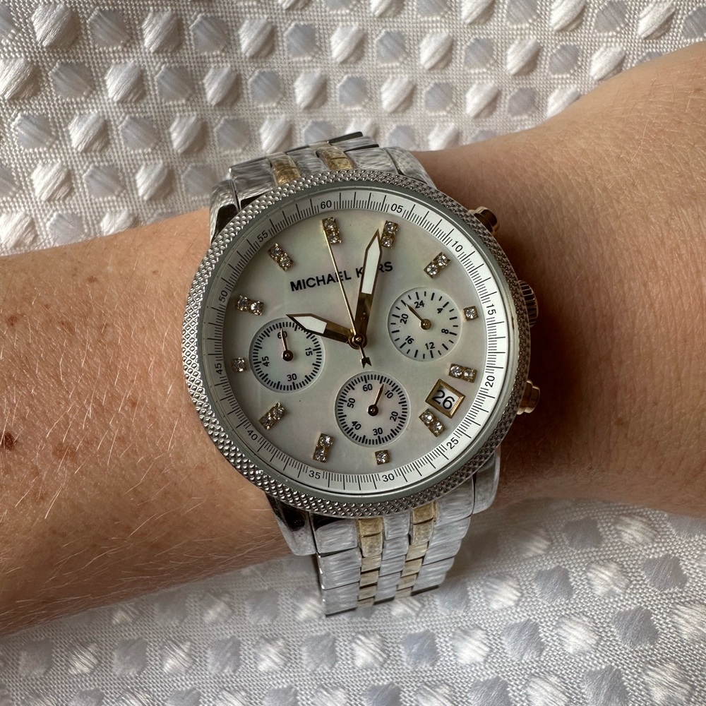 [Michael Kors] Silver & Gold Colored Watch
